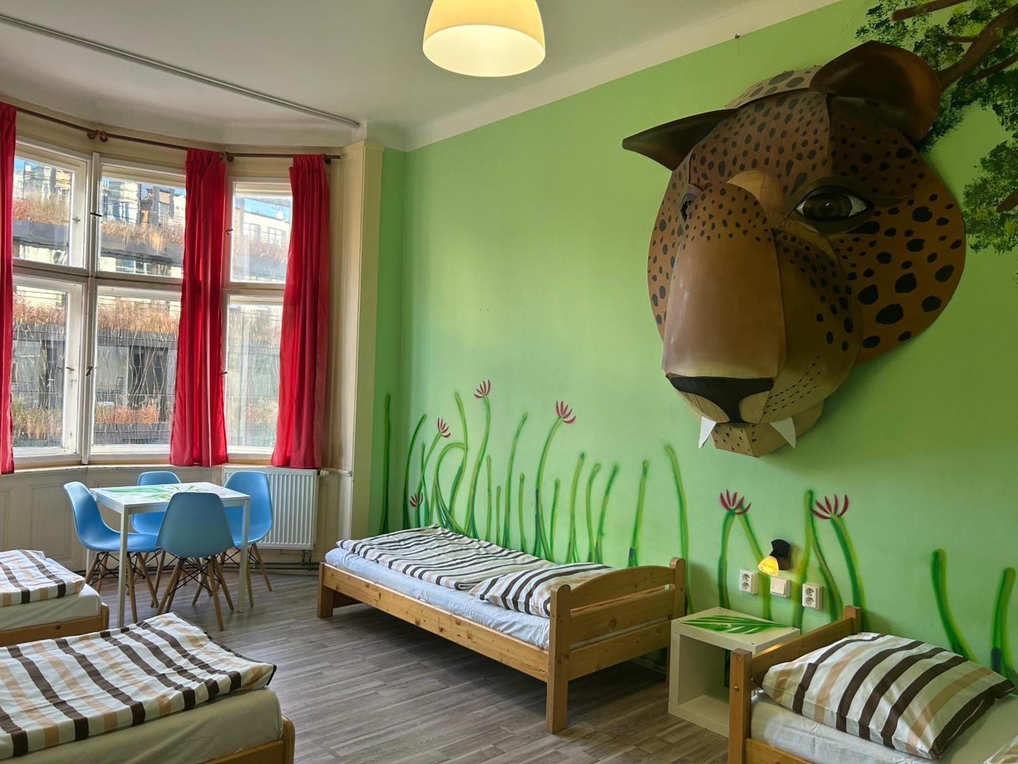 Hostel Downtown Prague Exterior photo